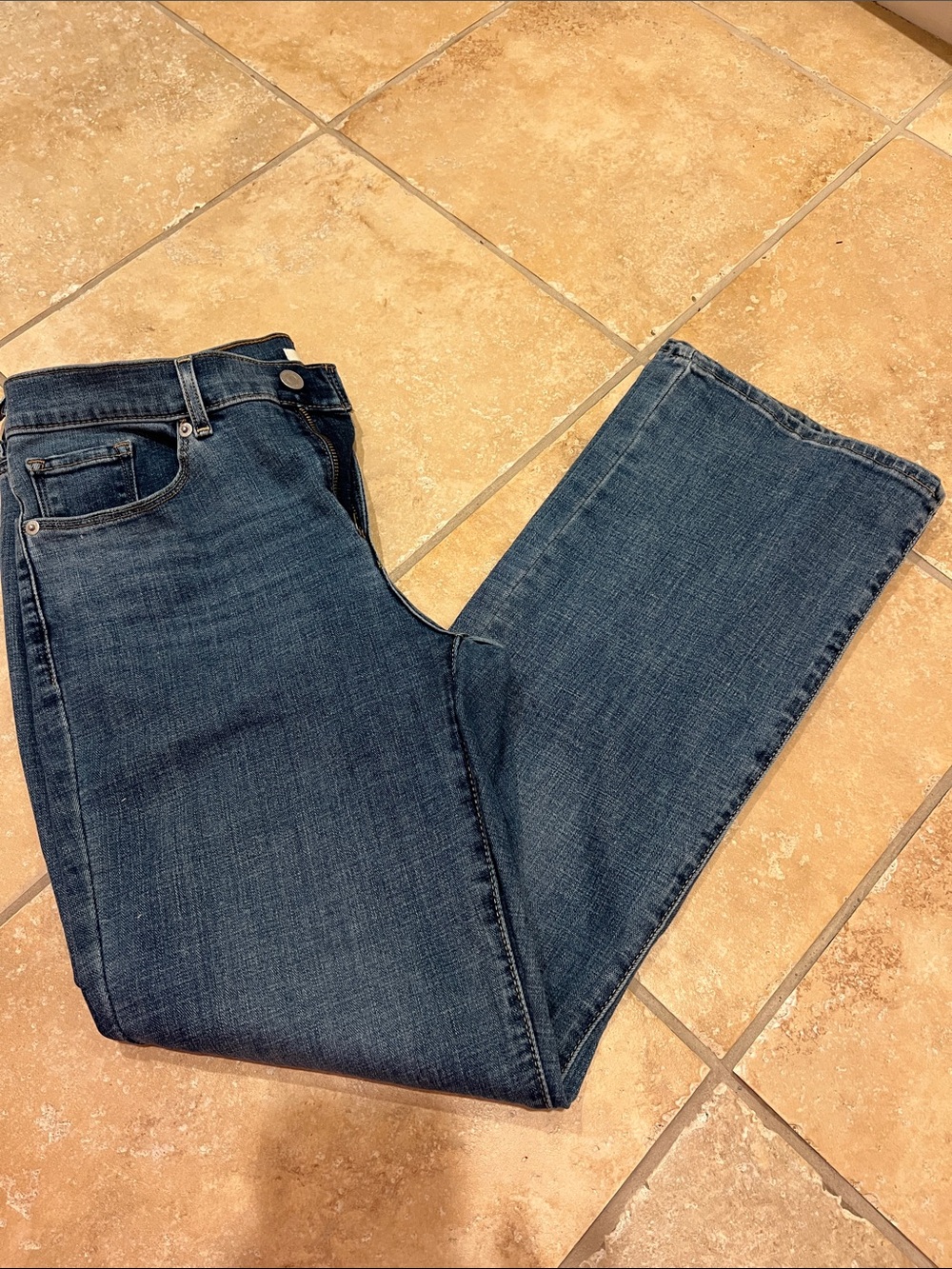 Levi's Women's Classic Boot Jeans 8